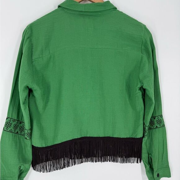 NWT Çizgin Button Front Fringe Hem Embroidered Blouse in Green | Medium - Picture 4 of 5